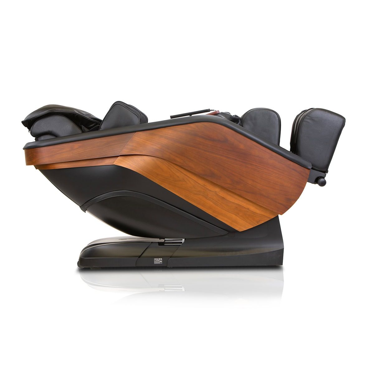 D.Core Stratus-JP Massage Chair