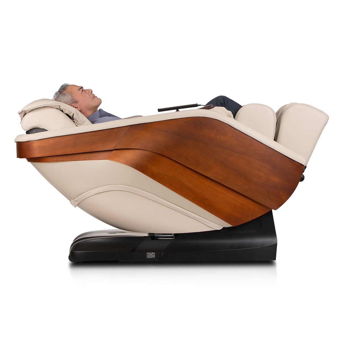 D.Core Stratus-JP Massage Chair