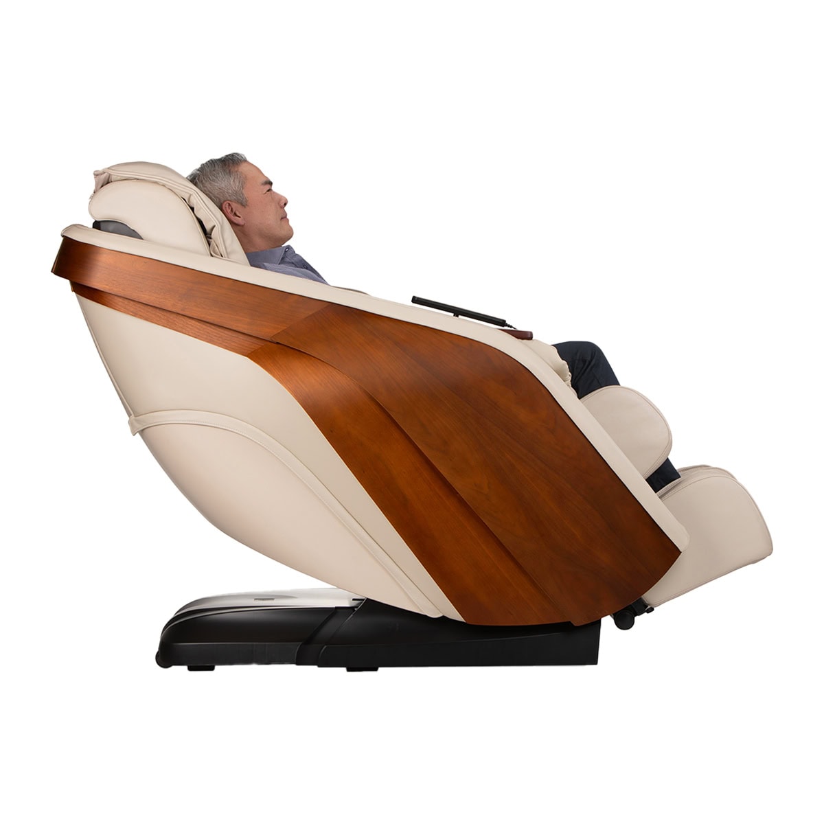 D.Core Stratus-JP Massage Chair